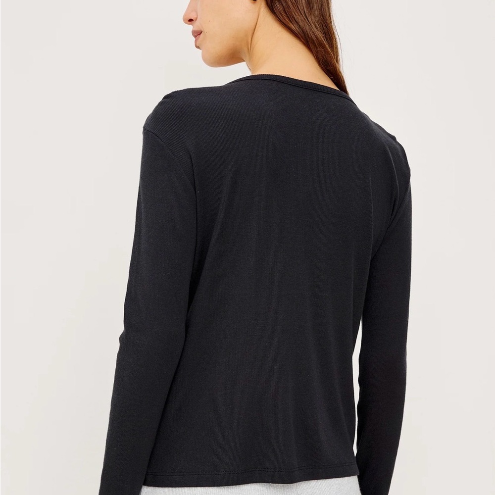Rails Black Long Sleeve Henley Distressed Long Body Hugging Tee Half Button Up
